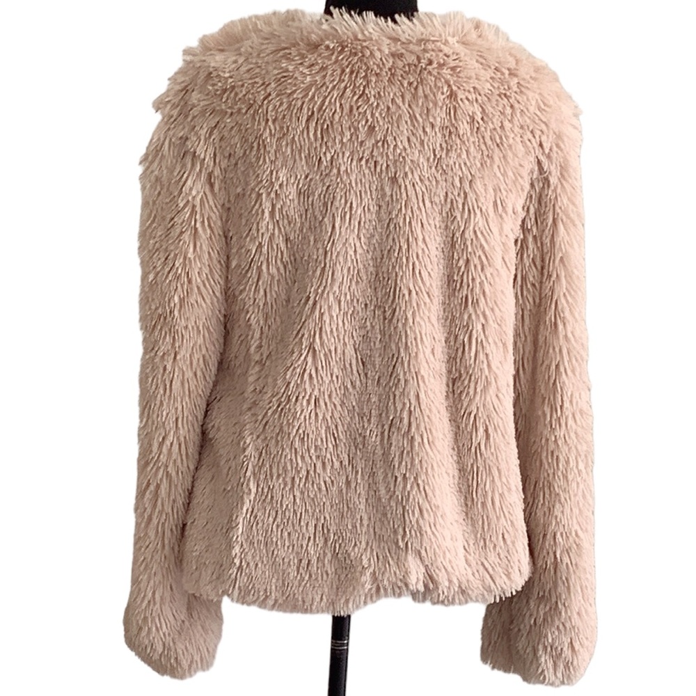 Winter Off white Faux Fur Jackets Size M - Picture 3 of 16